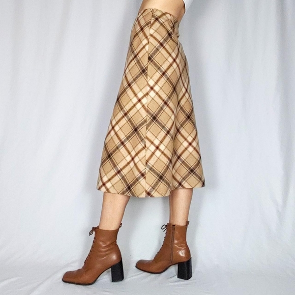 SOLD 90s plaid check midi skirt - Picture 2 of 4